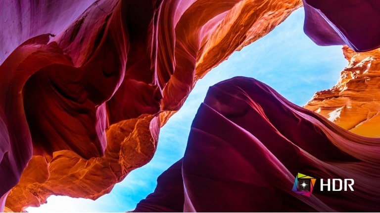 Le HDR prend en charge des niveaux spécifiques de couleur et de luminosité, basés sur la gamme de couleurs sRGB 99% avec des couleurs spectaculaires du contenu.	