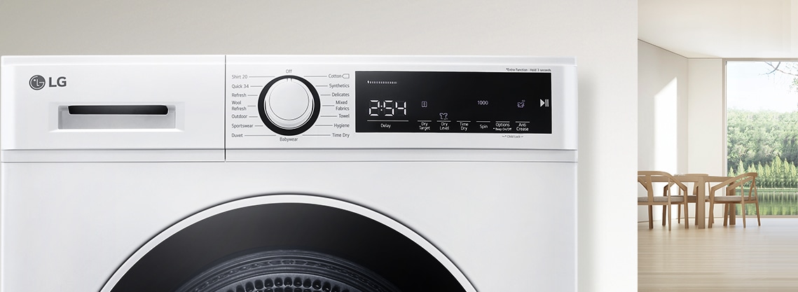 Dans le fond intérieur, le panneau du sèche-linge est agrandi.