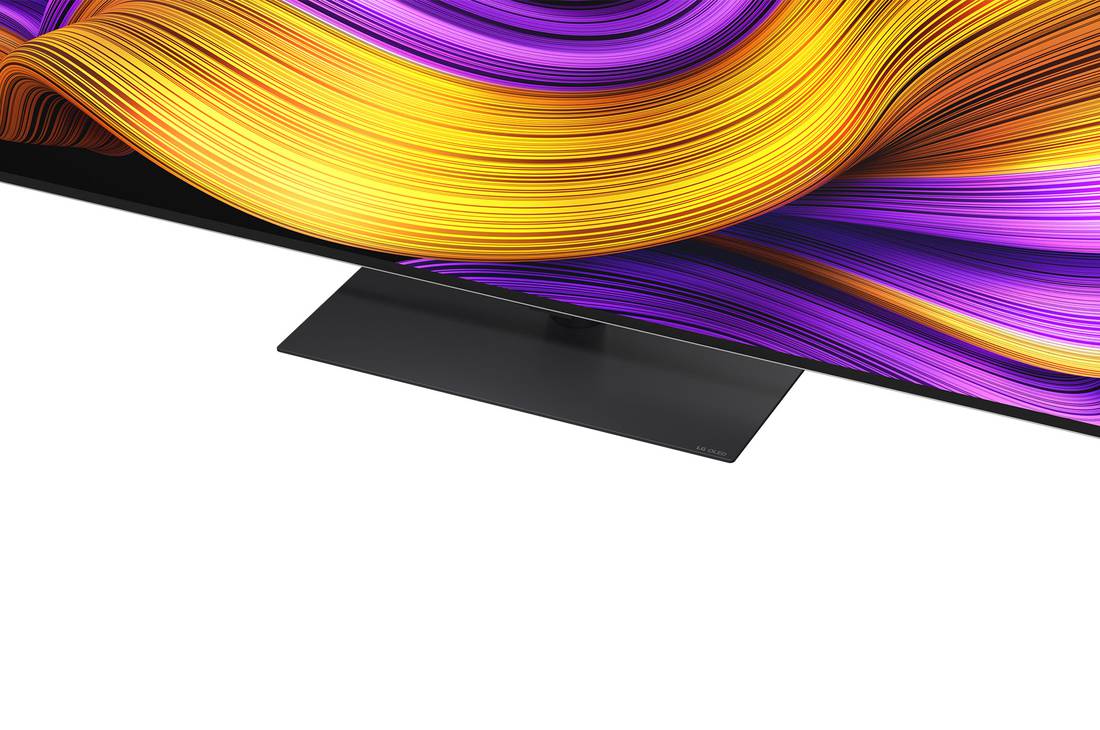 LG Smart TV LG OLED evo AI 4K G5 2025 65 pouces, Le lancement d’une navette spatiale depuis le sol. La scène est divisée au milieu avec une moitié légèrement plus sombre et plus terne. L’autre moitié montre à quel point la fusée est remarquablement , OLED65G56LS, thumbnail 7