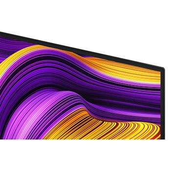LG Smart TV LG OLED evo AI 4K G5 2025 48 pouces, Le processeur alpha 11 AI de 2ème génération sur un fond sombre. Il brille de l’intérieur d’une lumière violette et bleue, illuminant les circuits de micropuce qui l’entourent. Le titre parle de la fa, OLED48G56LS, thumbnail 6