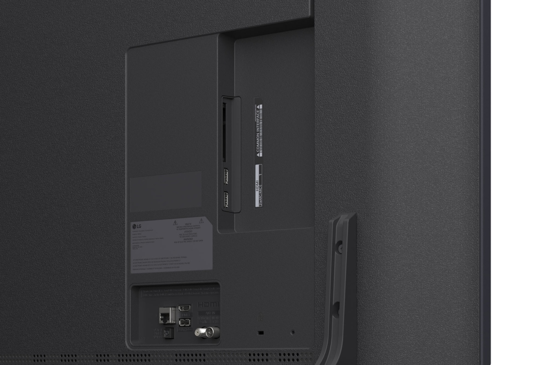 LG Smart TV LG QNED AI QNED82 4K 2025 86 pouces, Télécommande LG AI Magic Remote avec le bouton IA en surbrillance. Autour d’elle se trouvent les différentes fonctionnalités auxquelles un utilisateur peut accéder à partir du bouton. AI Voice ID, AI , 86QNED82A6B, thumbnail 12