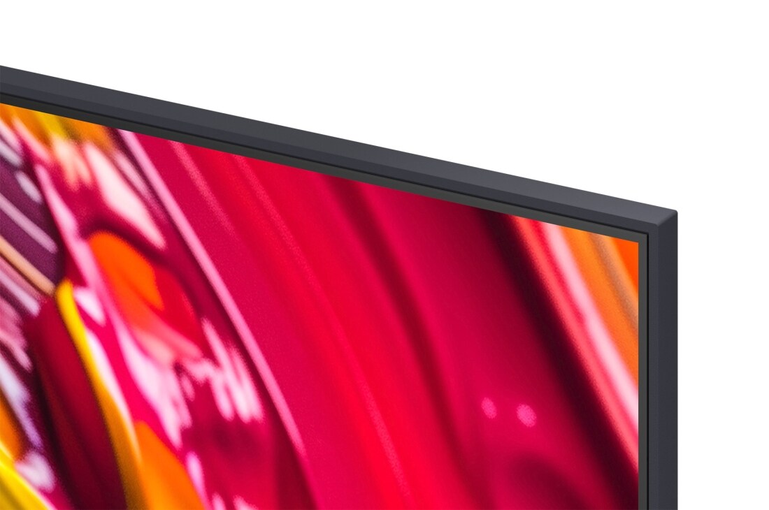 LG Smart TV LG QNED AI QNED82 4K 2025 65 pouces, Le processeur alpha 7 AI de 8ème génération s’illumine en jaune et des éclairs de couleur fusent de celui-ci. Le titre évoque la façon dont le processeur offre une qualité 4K, des couleurs et une lumi, 65QNED82A6B, thumbnail 7