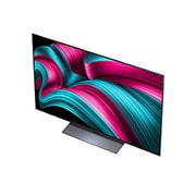 LG Smart TV LG OLED evo AI 4K C5 2025 48 pouces, Feu de camp la nuit en plein milieu de la nature. Au loin se trouve une forêt et un lac. Le ciel nocturne est rempli d’étoiles. Toute la scène est divisée en deux. Un côté est plus sombre et plus tern, OLED48C55LA, thumbnail 6