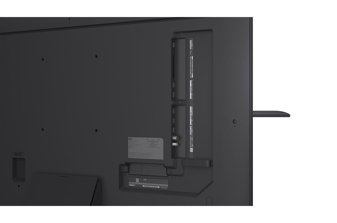 LG Smart TV LG QNED AI QNED87 4K 2025 50 pouces, Gros plan d’une LG TV montrant le fonctionnement de la recherche par IA, AI Search. Une petite fenêtre de chat est ouverte, montrant comment l’utilisateur a demandé les jeux de sport disponibles. La r, 50QNED87A6D, thumbnail 12