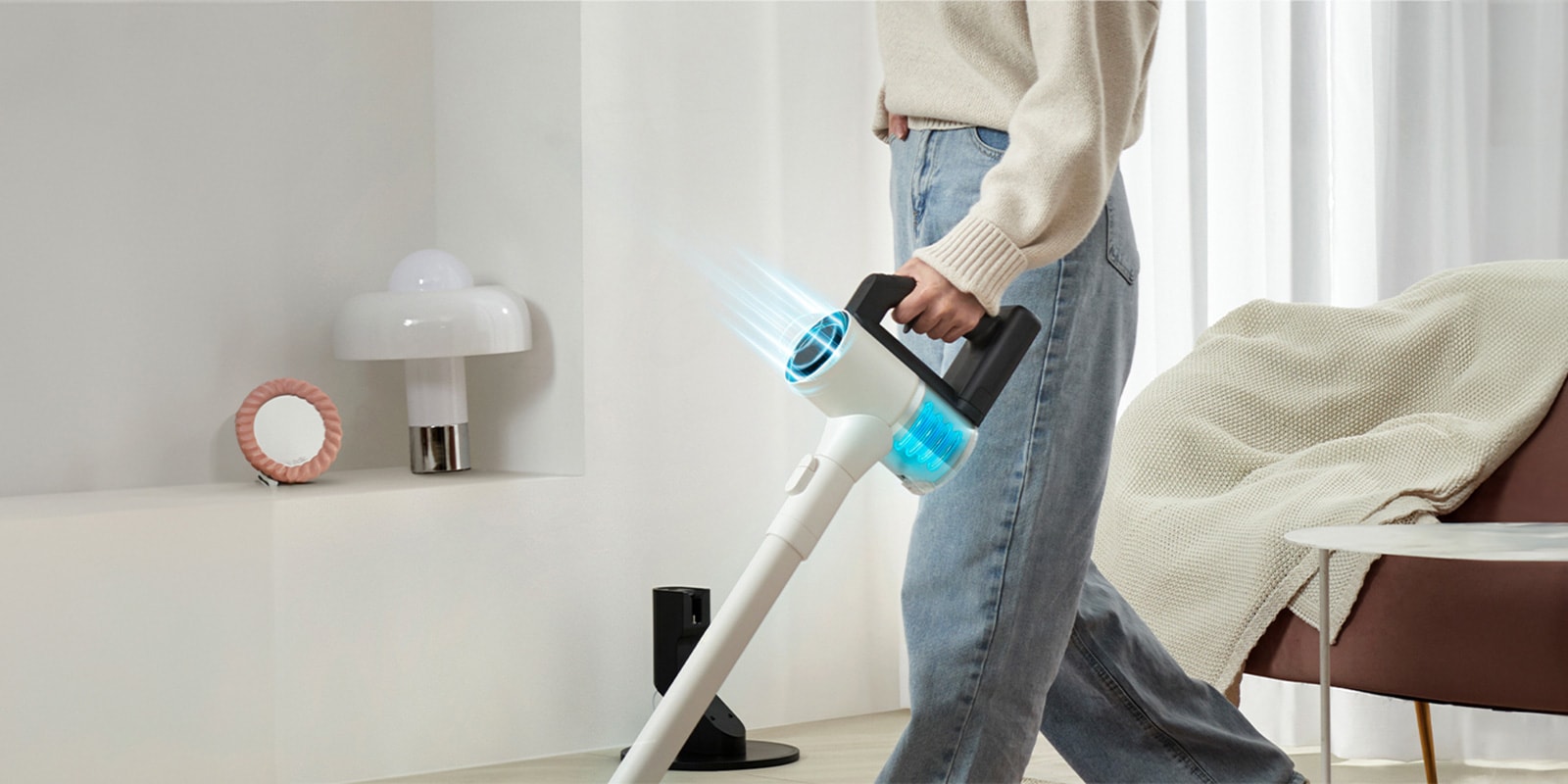 Непрекъснатият въздушен поток предотвратява събирането на прах във филтрите и спомага за поддържане на мощността на засмукване.