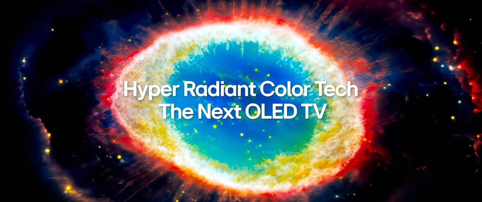 Телевизорът LG OLED evo с технологията Hyper Radiant Color Tech показва ярък кръгов блясък от синя, червена и жълта светлина.