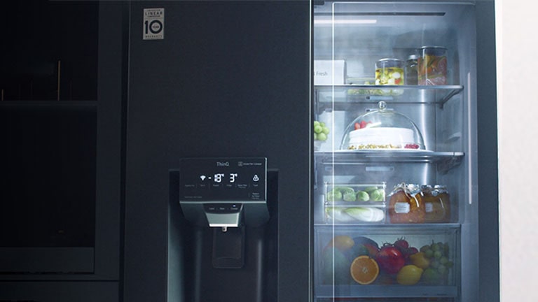 Студеният въздух циркулира във всички части на хладилника, за да го запази свеж.