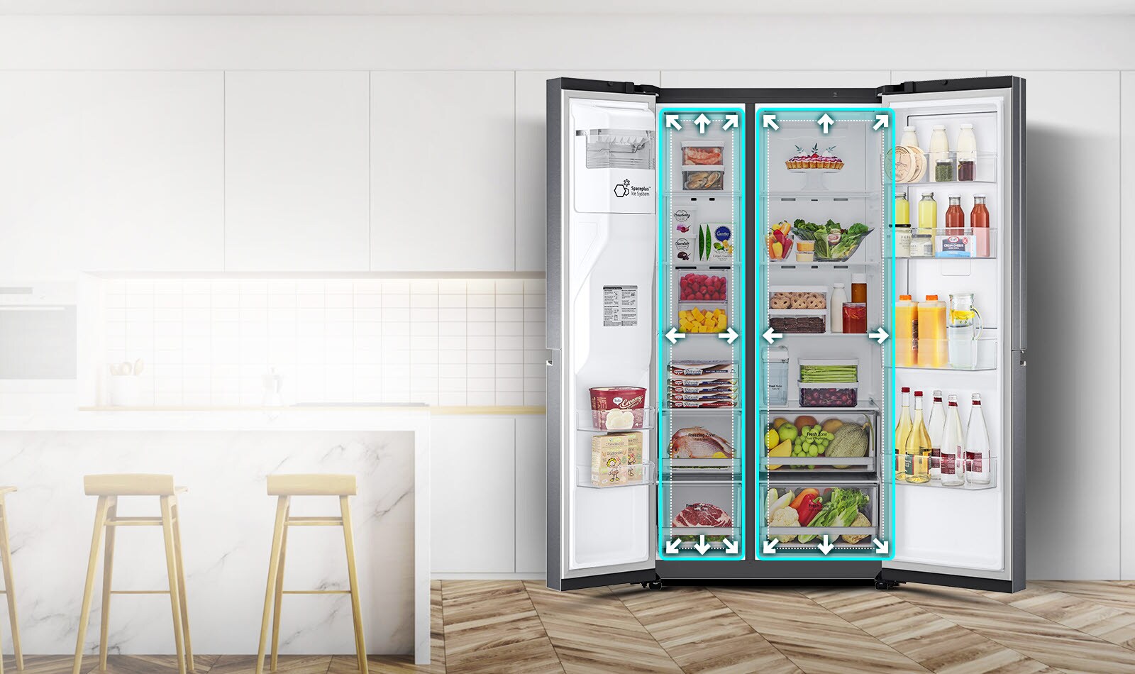 Видеозаписът започва с изглед отпред на хладилника с широко отворени и двете врати. Вътрешните пространства са очертани с неонови линии и стрелките започват да избутват линиите навън, за да покажат, че вече има повече пространство вътре. Неоновият квадрат около вътрешните пространства мига, за да покаже разликата между новото пространство и старото по-малко пространство, което сега е очертано с пунктирана бяла линия.