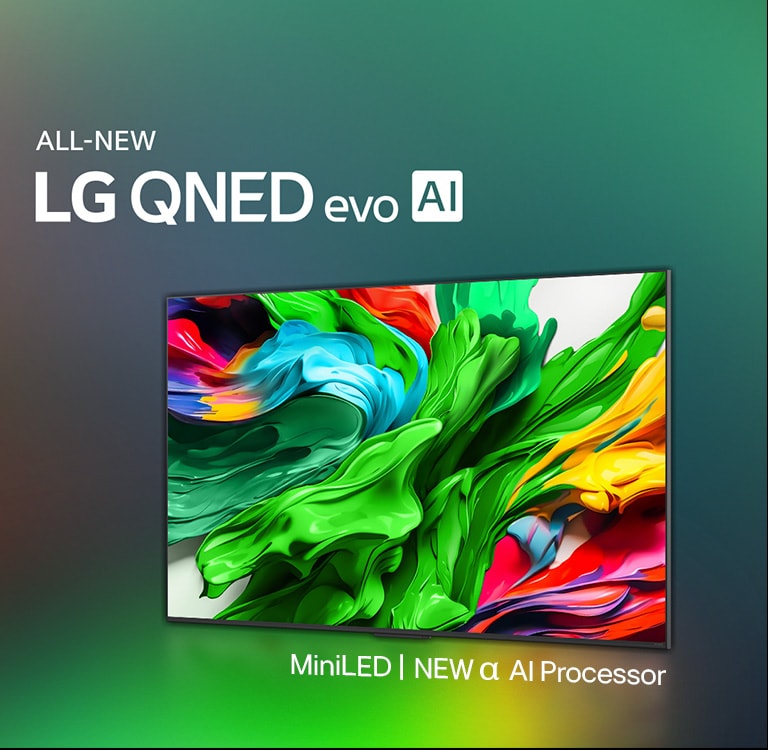 LG QNED TV е разположен под лек ъгъл, обърнат наляво, и изобразява цветни текстури, наподобяващи боя, които се съчетават в червено, жълто, зелено, синьо и лилаво. Зад телевизора се намира Alpha 8 AI Processor Gen2, който излъчва оранжева и розова светлина. Логото LG QNED evo AI се намира в долния ляв ъгъл. Фонът представлява цветен зелен градиент. Освен това се вижда текст, който се управлява от Alpha 8 AI Processor Gen2.