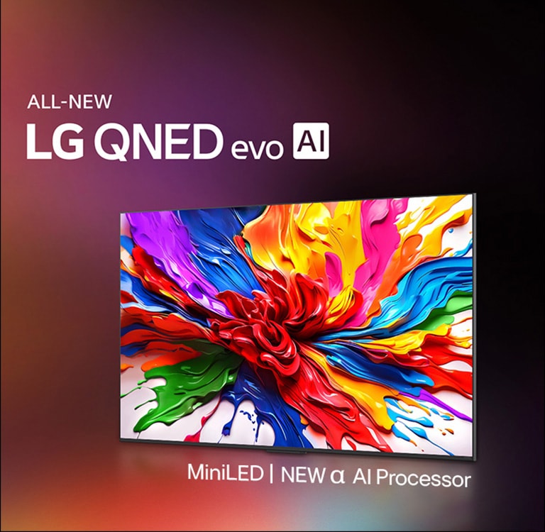 LG QNED TV е разположен под лек ъгъл, обърнат наляво, и изобразява цветни текстури, наподобяващи боя, които се съчетават в червено, жълто, зелено, синьо и лилаво. Зад телевизора се намира Alpha 7 AI Processor Gen8, който излъчва оранжева светлина. Логото LG QNED AI се намира в долния ляв ъгъл. Фонът е цветен в черно, оранжево и лилав градиент. Освен това се вижда текст, който се управлява от Alpha 7 AI Processor Gen8