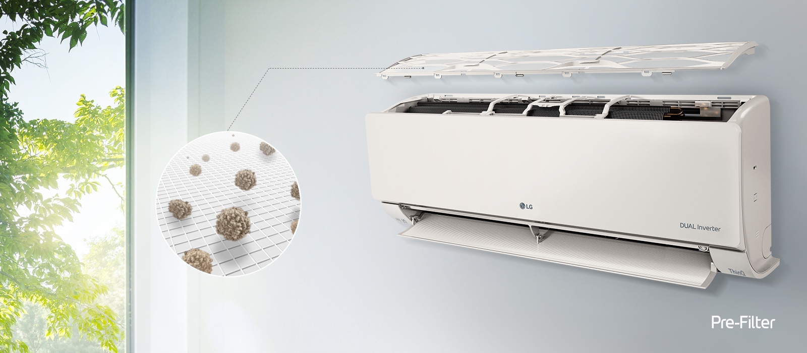 Климатикът LG е монтиран на стената и се вижда от страничен ъгъл. Горният панел се издига отгоре и вътрешните филтри могат да бъдат видени. Линия от предфилтъра води до увеличен кръг, показващ праха, уловен в предфилтъра. Логото на предфилтъра Pre-Filter е показано в долния десен ъгъл.