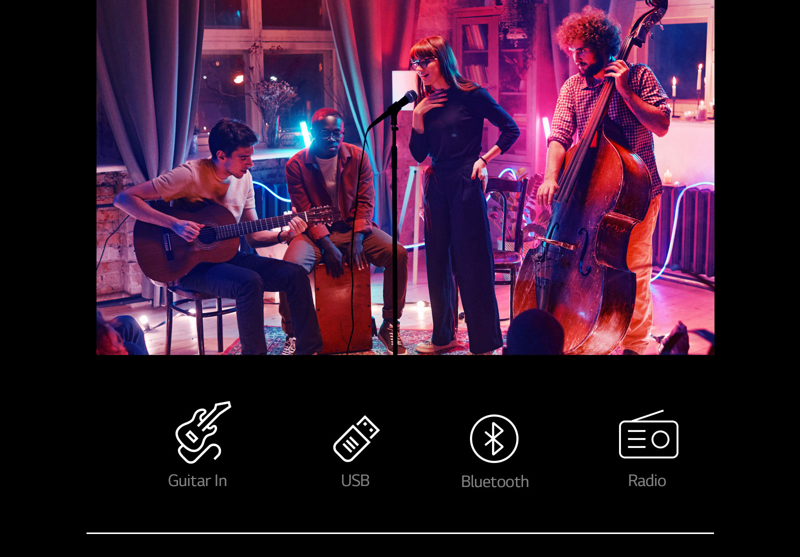 Концертна сцена. Под изображението са показани иконите Китара, USB, Bluetooth и Радио.