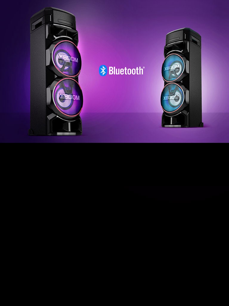 Два LG XBOOM, поставени един срещу друг в ъглите по диагонал, на пурпурен фон; между тях се вижда логото на Bluetooth.