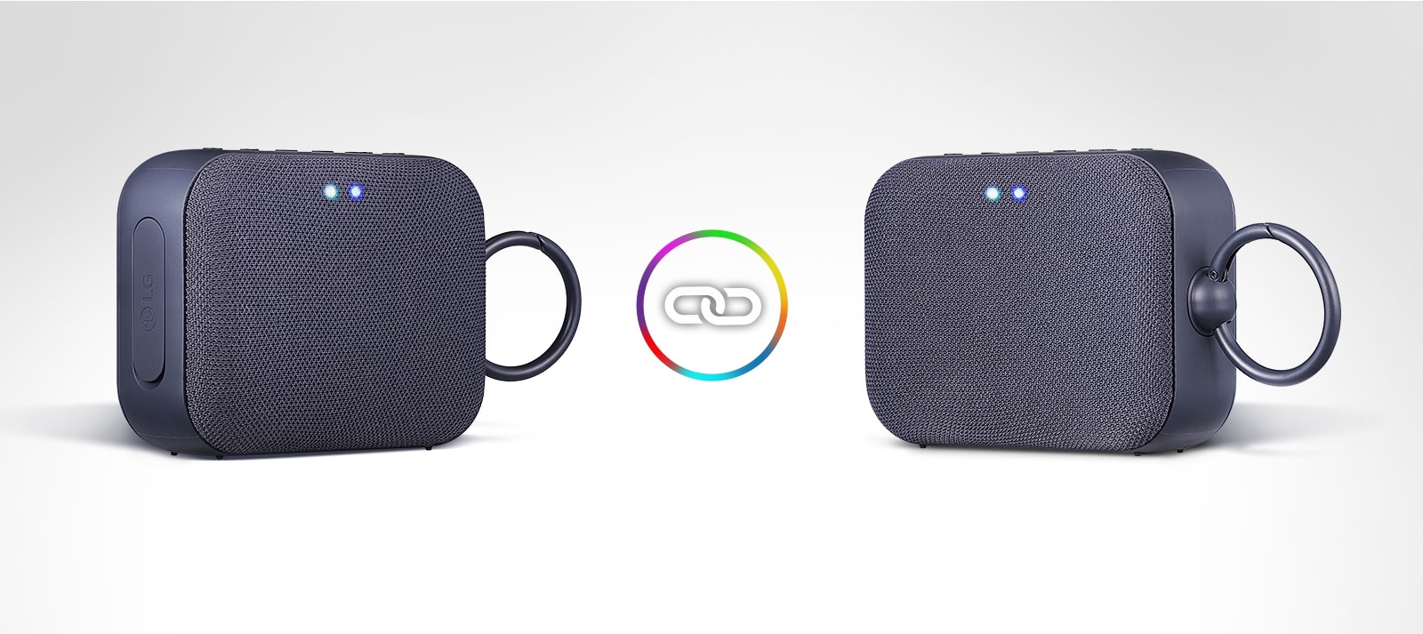 Два PN1, поставени отляво и отдясно, леко обърнати един към друг. Има лого, състоящо се от два извити кръга в кръгъл пръстен, очертан по краищата с голяма дъга, поставено между двата продукта PN1.