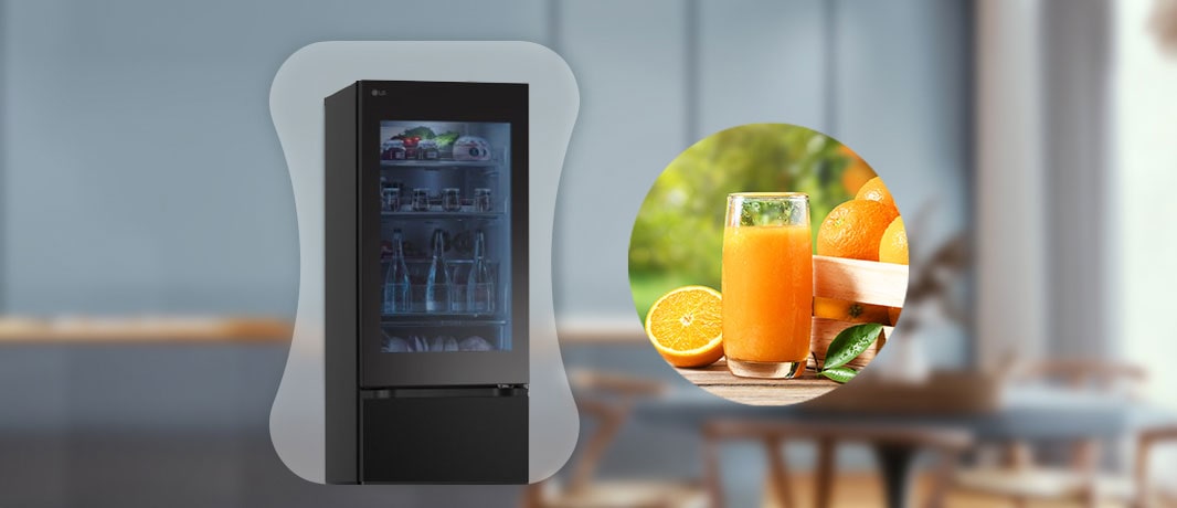 Изображение на LG InstaView хладилник с долна камера и пресен портокалов сок един до друг.