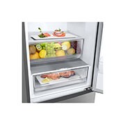 LG Хладилник c долна камера, DoorCooling+™ технология, 384L капацитет, Отворена лява врата с изглед към храната, GBP62PZNCN1, thumbnail 8