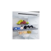LG Хладилник c долна камера, DoorCooling+™ и ThinQ™ технология, 465L капацитет, Изглед на поставката за лед , GBBW726CMB, thumbnail 8