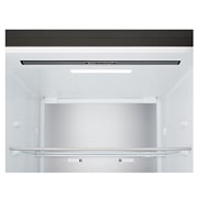 LG Хладилник c долна камера, DoorCooling+™ и ThinQ™ технология, 375L капацитет, Подробен изглед на чекмеджето, GBBS524CEV, thumbnail 9