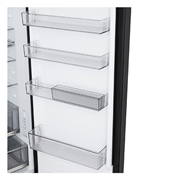 LG Хладилник c долна камера, DoorCooling+™ и ThinQ™ технология, 375L капацитет, Подробен изглед на чекмеджето, GBBS726AEV, thumbnail 9