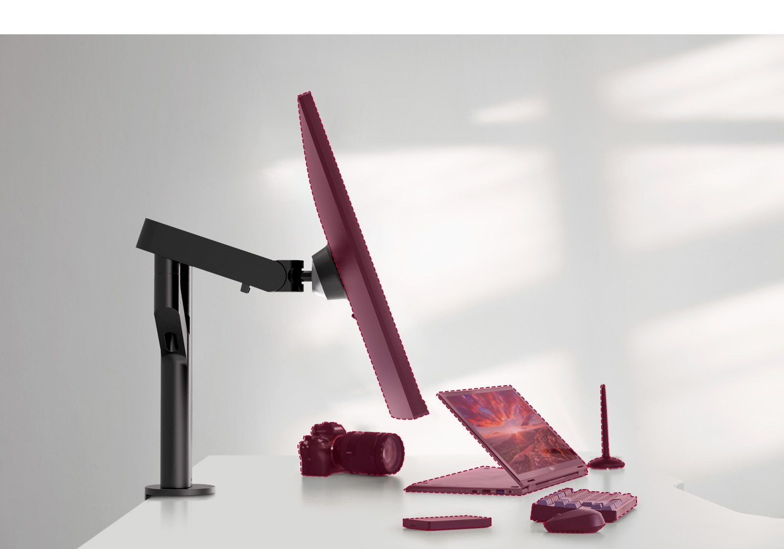 Компактният дизайн на стойката Ergo й позволява да заема много малка част от повърхността на бюрото, а също така допринася и за по-лесен монтаж.