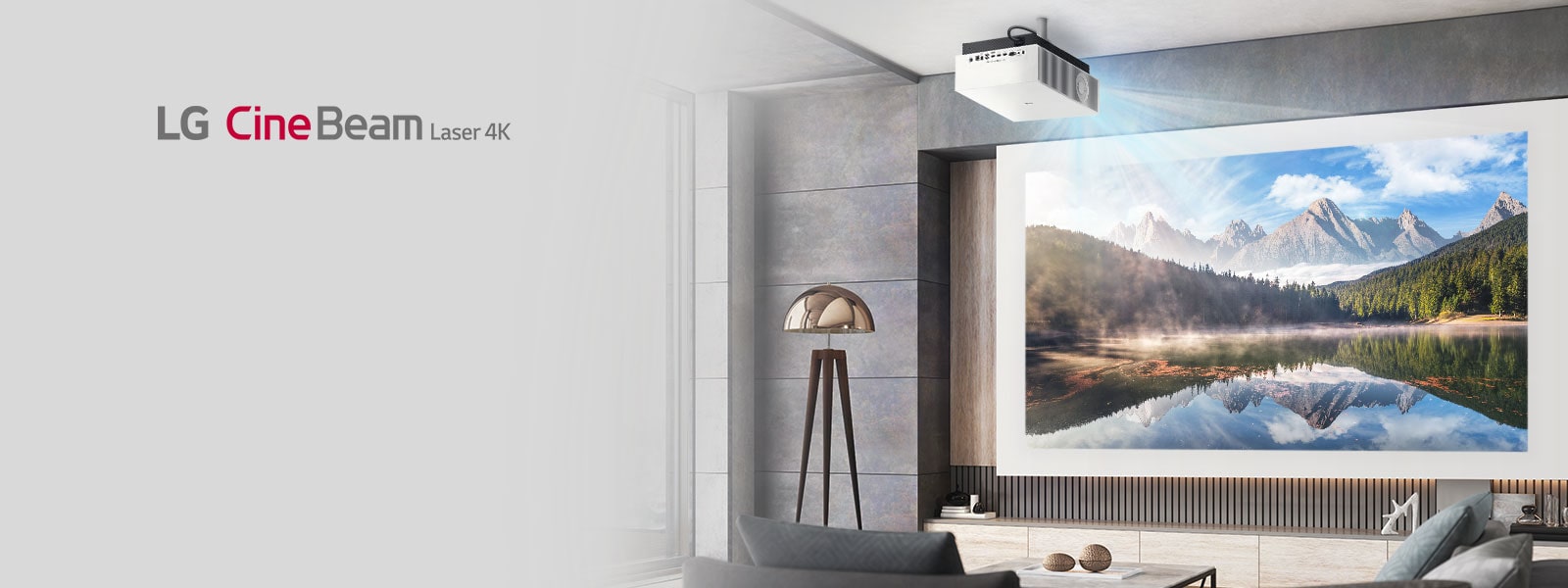 LG CineBeam HU810P е монтиран до тавана. Ярката и пъстра картина от проектора.