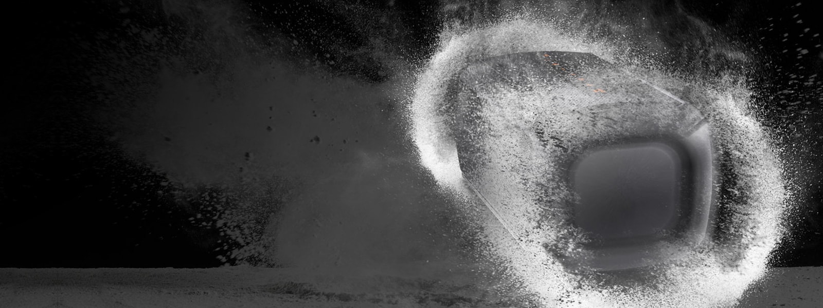 04_PK3_Feel_the_Powerful_Bass_Dual_Passive_Radiator_Desktop_01