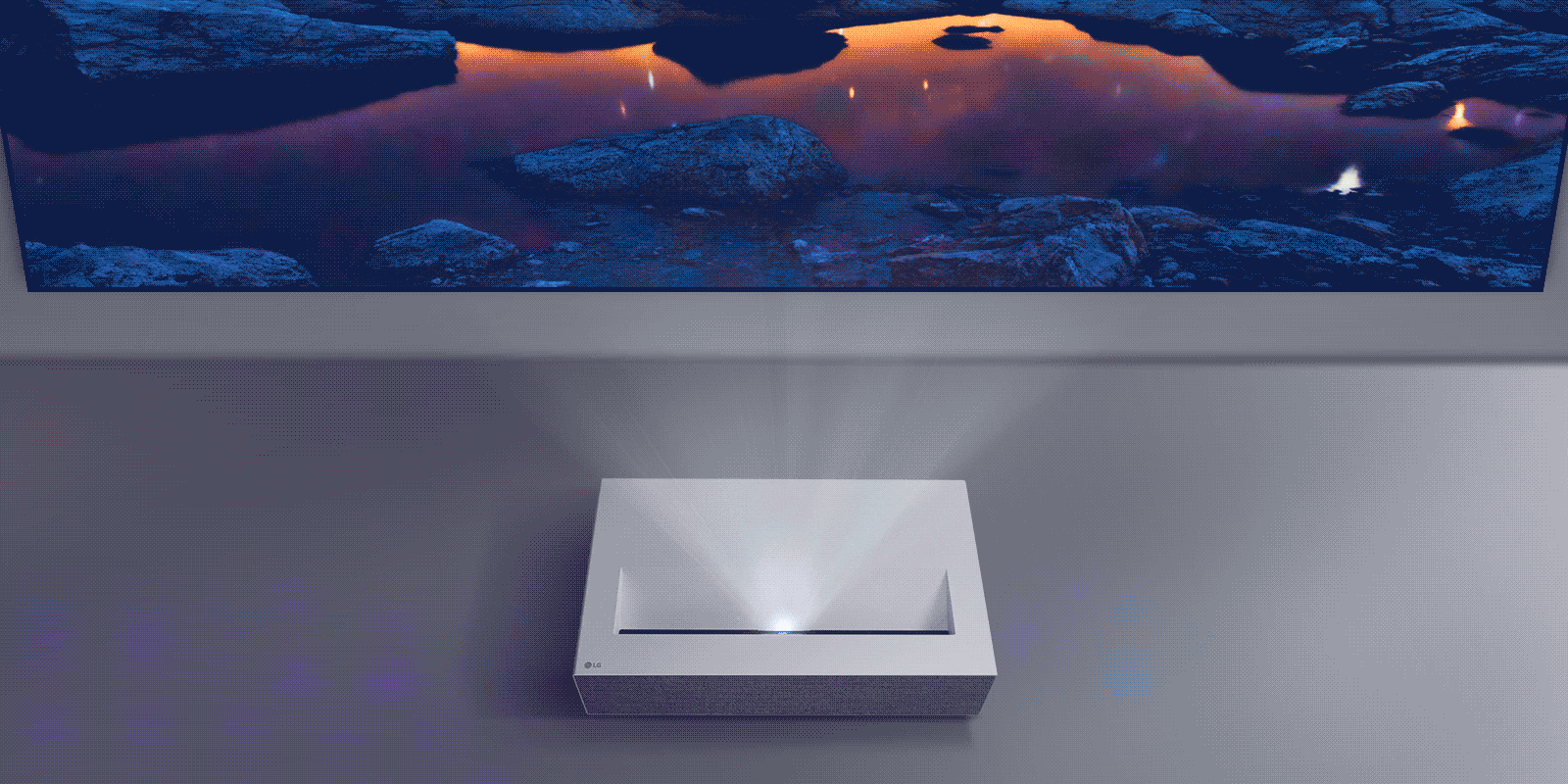 LG Ultra Short Throw CineBeam дава ярки изображения в рамките на изключително късо разстояние за прожектиране.