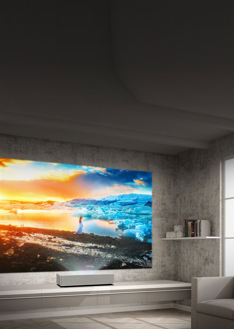 LG CineBeam прави домашното кино по-достъпно и носещо повече удоволствие.