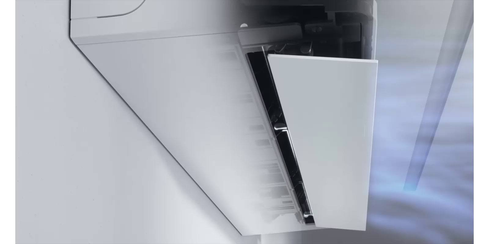 Долният жалуз е разделен на две, като посоката на въздушния поток се променя в зависимост от ъгъла на работа