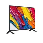 LG 43 инчов LG QNED AI QNED82 4K Smart TV 2025, Леко наклонен страничен изглед отдясно на LG QNED TV., 43QNED82A3B, thumbnail 2
