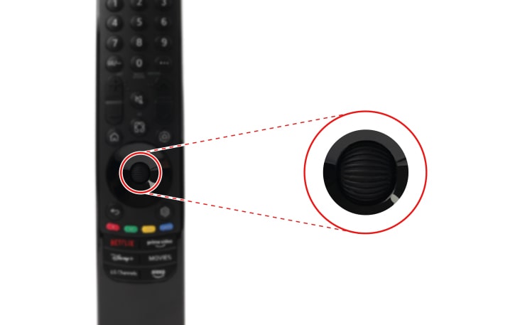 Изображение на дистанционно Magic Remote и бутона OK, който е нужно да се натисне с цел свързване с телевизора.