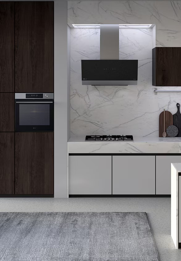Кухня с вградена фурна, аспиратор и газова котлони LG.