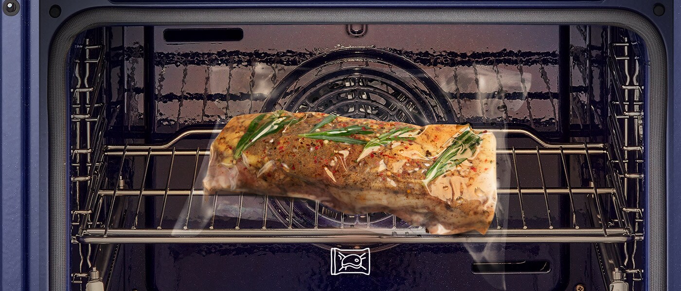 Изображение на вакуумно опаковано месо, приготвено чрез Су-вид.