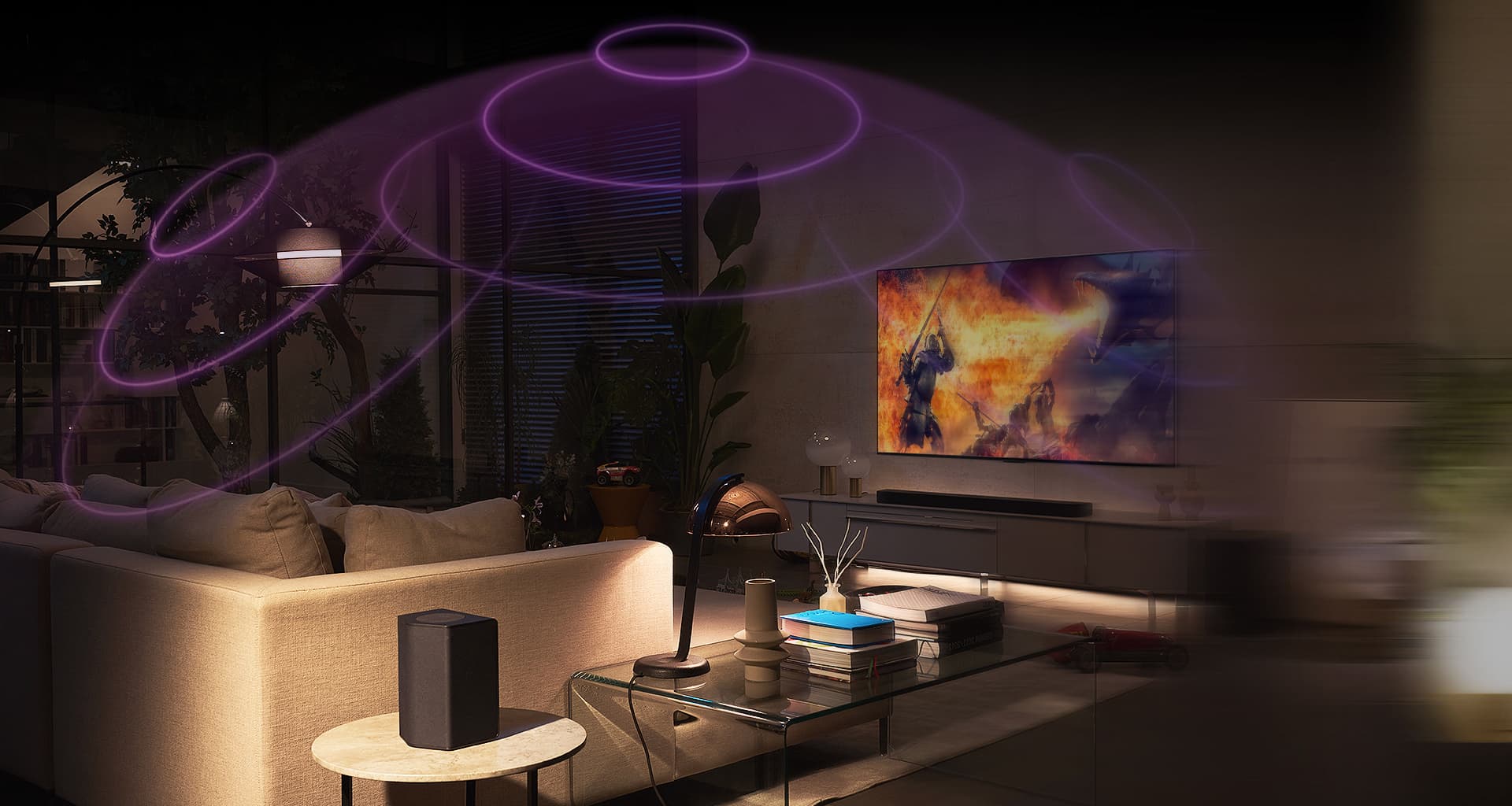LG OLED телевизор е в уютна всекидневна стая през нощта. Докато филмът се възпроизвежда, се появяват мехурчета, изобразяващи съраунд.