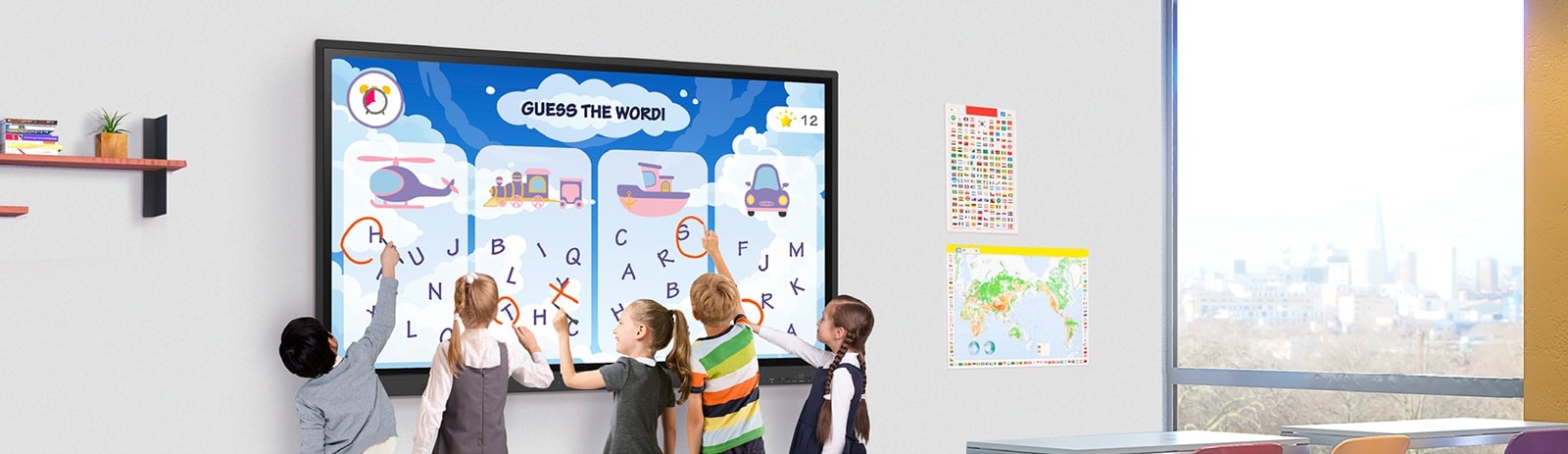 "Na sala de aula, vários alunos estão escrevendo simultaneamente na tela do LG CreateBoard."
