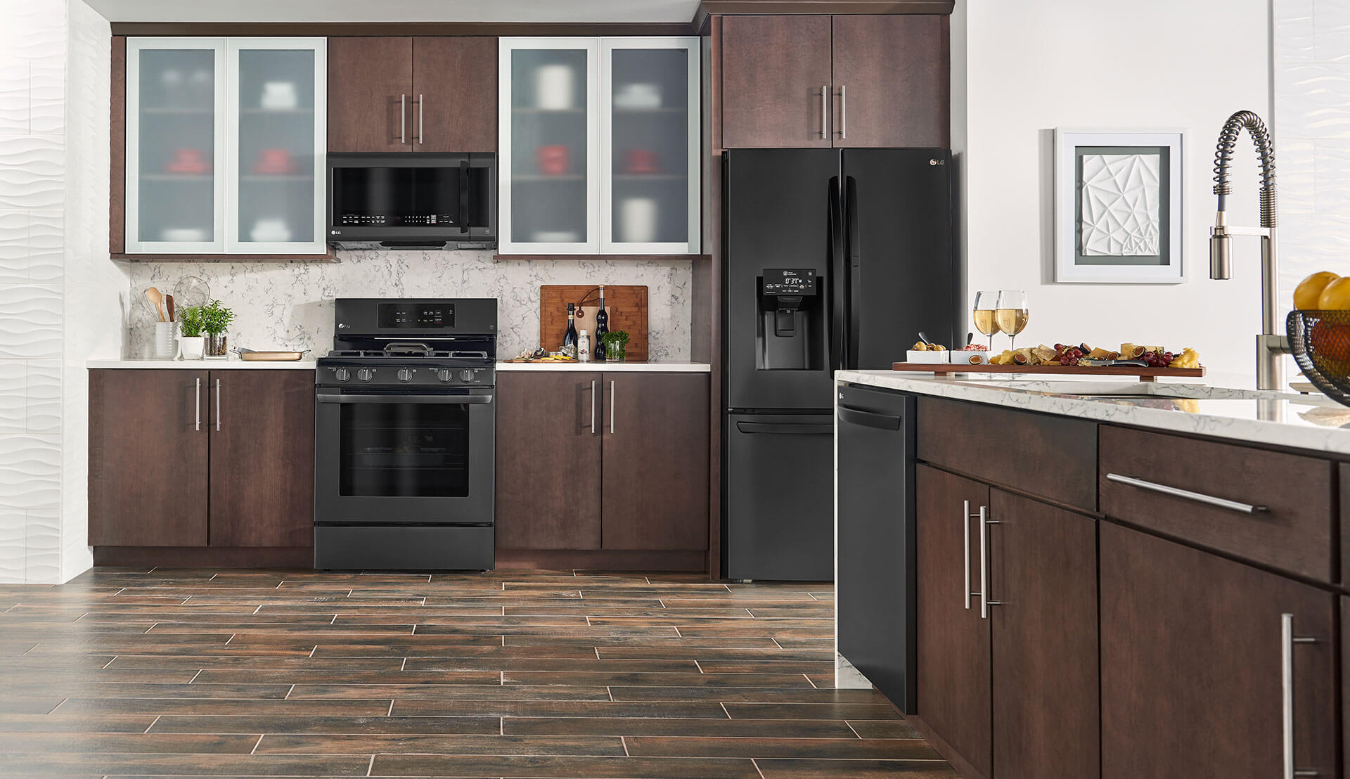 What Color Kitchen Go Best With Black Stainless Steel