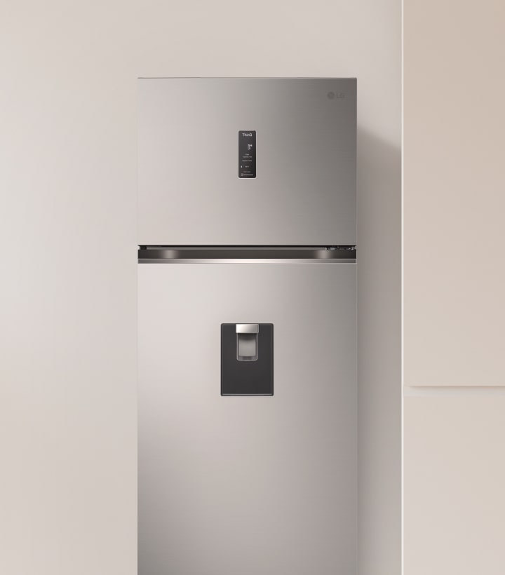 La tecnología de limpieza del refrigerador LG permite limpiar el congelador sin que suene la alarma durante 15 minutos.