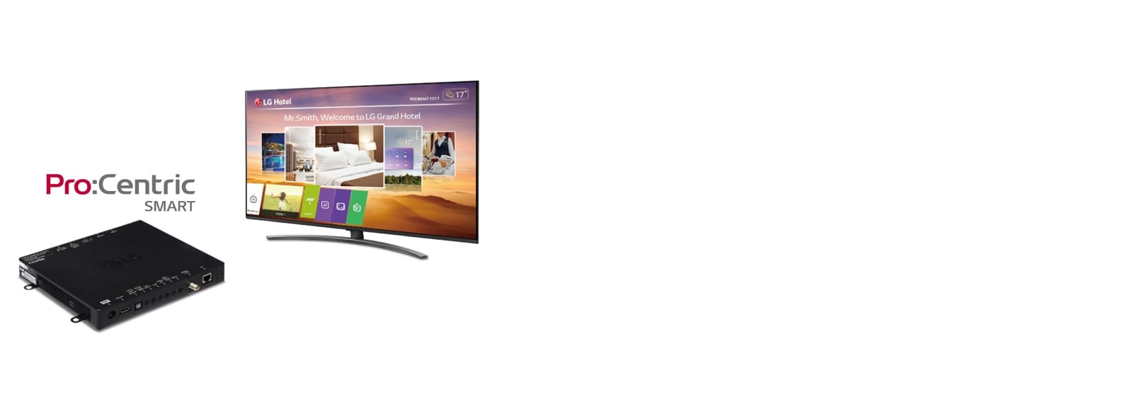 Un hombre administra algunos contenidos y configuraciones del televisor que está conectado al decodificador del hotel usando la solución Pro:Centric Direct a través de un servidor.