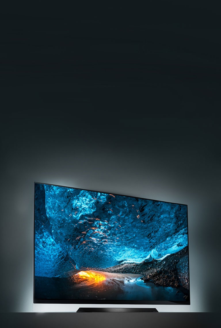 La ilusión de estar flotando. TV LG OLED E8  <br>2