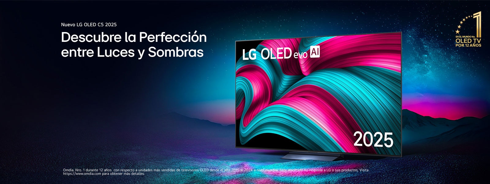 En la pantalla de una TV LG OLED evo con IA aparece una imagen abstracta con detalles, colores y un contraste impactantes. Detrás de la TV, se muestra una versión ampliada del procesador alpha 9 AI Gen8. Brilla con una luz que ilumina los circuitos de microchips a su alrededor. El título dice LG OLED evo AI. También puede verse el texto: Con la tecnología del procesador LG alpha 9 AI Gen8. En la esquina aparece un logotipo dorado con estrellas que dice: OLED TV número uno del mundo durante 12 años. 