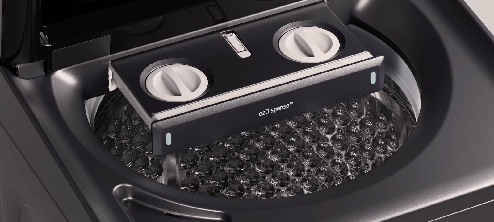 El vídeo muestra la posición del dispensador automático y la apertura y cierre de la puerta del dispensador.