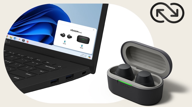 Una esquina de una computadora portátil de color negro, LG Gram, se coloca abierta al lado de una base de auriculares Xboom Buds negra que permanece abierta con un par de auriculares en su interior.