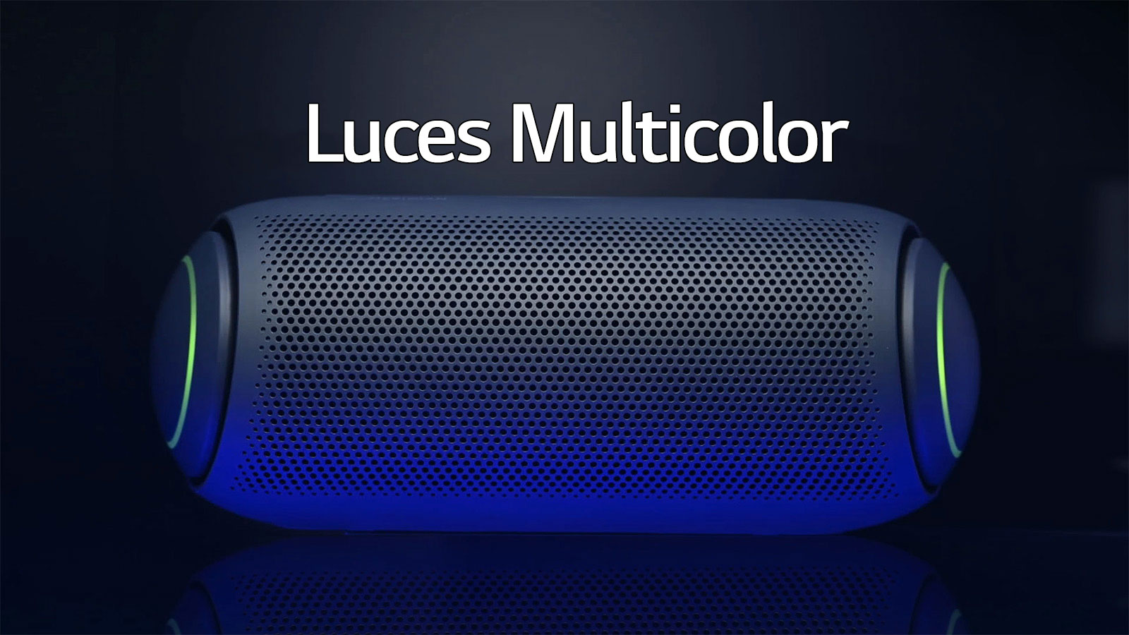 Una vista frontal de XBOOM Go con iluminación de woofer de color muli sobre un fondo oscuro