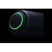 LG Bocina portátil XBOOM Go PL7 | Bluetooth| Luces LED | Tecnología de Sonido Meridian, LG XBOOMGo PL7, Vista diagonal con el lado izquierdo de LG XBOOM Ir en ángulo hacia adelante., PL7, thumbnail 8, PL7, thumbnail 8