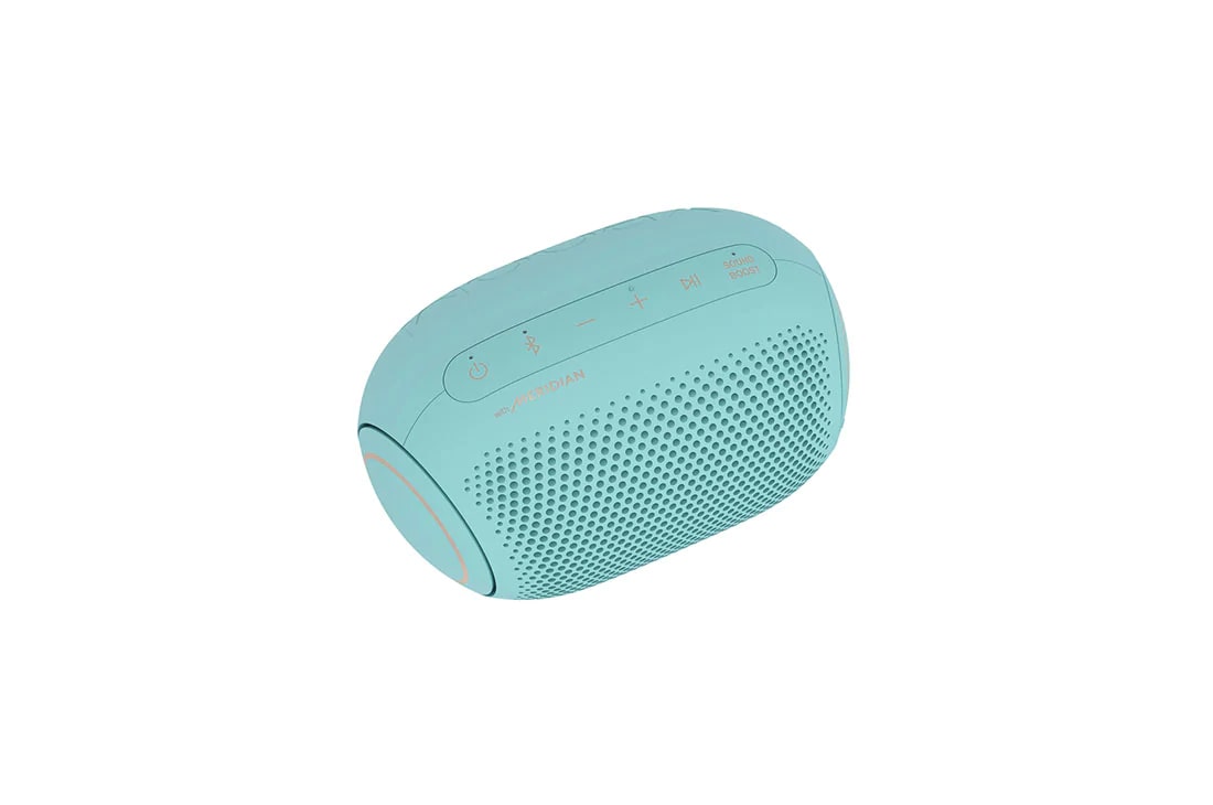 LG Bocina portátil XBOOM Go PL2 | Color celeste| Bluetooth | Certificación IPX5 | Tecnología de Sonido Meridian, Vista de 30 grados hacia la izquierda de arriba hacia abajo del LG XBOOM Go., PL2B, thumbnail 8