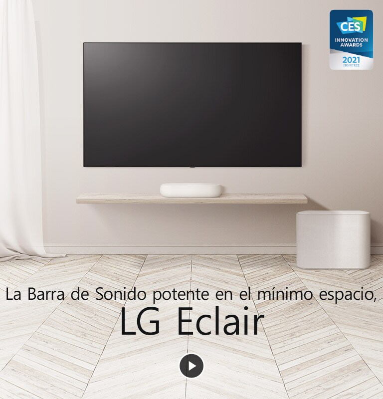 Una copia "Como nada que hayas visto" está escrita en una pantalla negra. Una copia desaparece y aparece una barra de sonido y un televisor, colocado en un piso de madera y hay una cortina ondeando a la izquierda. Logotipo de los PREMIOS A LA INNOVACIÓN CES colocado en la esquina derecha.