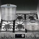 El quemador potente aplica uniformemente calor intensivo al fondo de tus utensilios de cocina