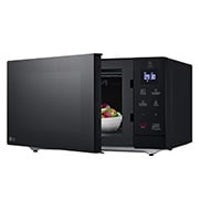 LG Microondas NeoChef™ Slim 1.1p³ 1350W Función Grill Negro, Right side open with food, MH7032JAS, thumbnail 6