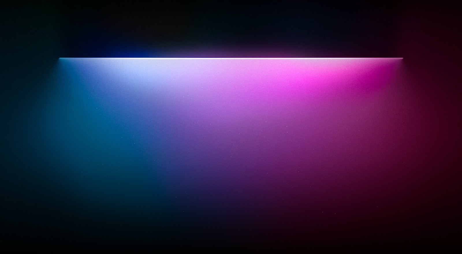 Luces de colores azul verdoso, morado y violeta que resaltan el texto “Para diseños que se adaptan a todos los estilos de tu vida” a continuación. 