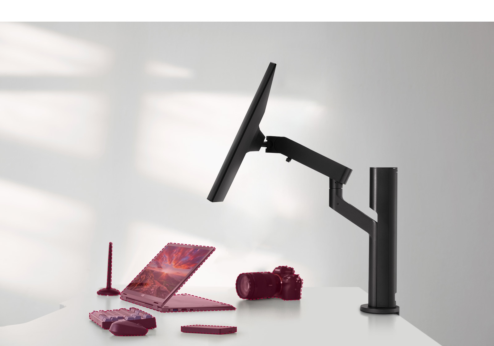 El diseño compacto ocupa muy poca superficie de escritorio y también contribuye a una instalación más sencilla.